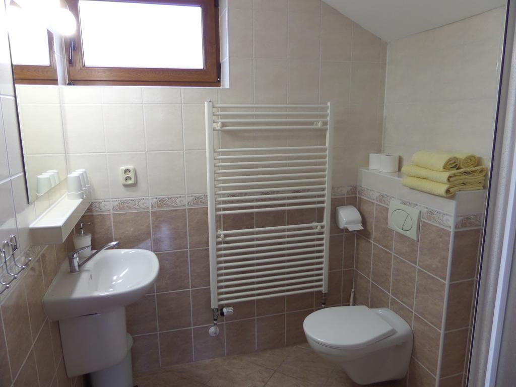 Appartamento Privat Jasmin Mengusovce Esterno foto